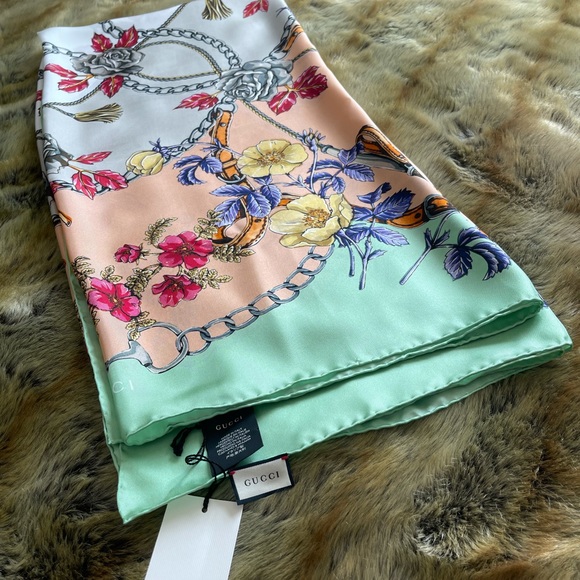 Gucci Silk Shawl/Scarf Aqua-Pink - Picture 9 of 12